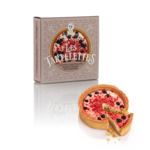 Λαχταριστή τάρτα με μπισκότο βανίλιας, λευκή κρέμα, μύρτιλο και φράουλα από την Laurence. Για τις πιο γλυκές στιγμές σας -Nush